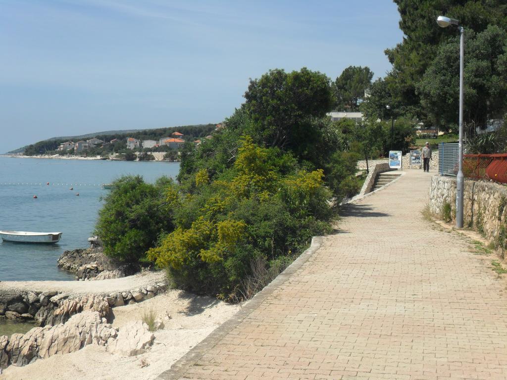 Apartments Valjan Trogir Bagian luar foto